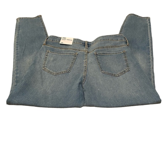 NWT Old Navy super skinny jeans. - Picture 2 of 5